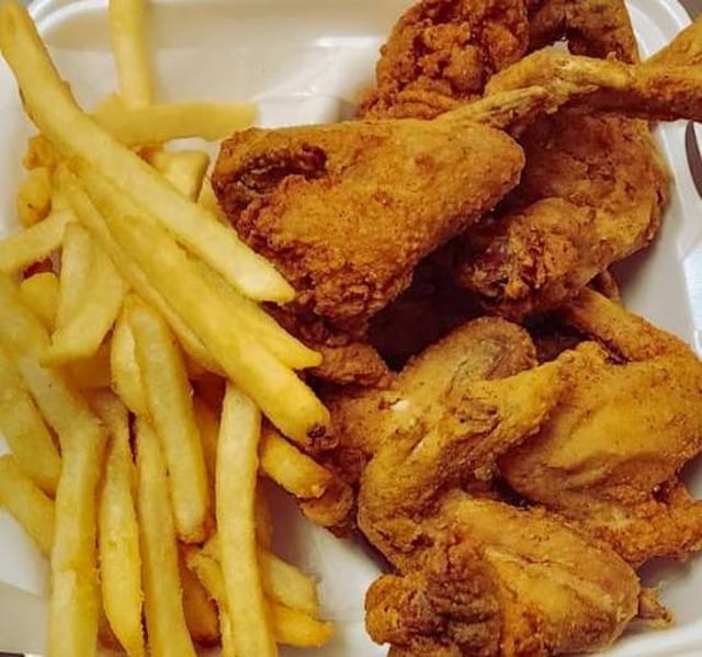 5 Pcs Party Wings.